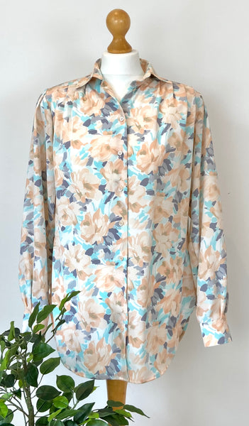 Vintage Pretty Floral Blouse